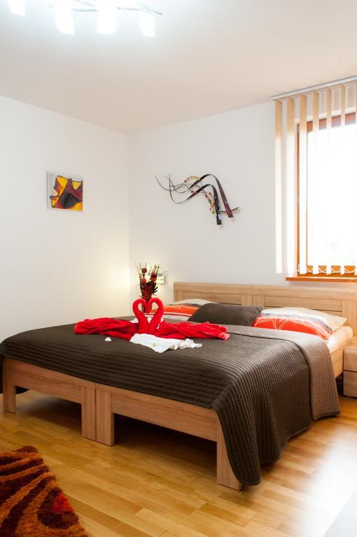 Penzion Pod Brezinou Trencin Exterior foto